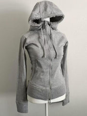 Vintage hooded sweatshirt with zipper design and waist